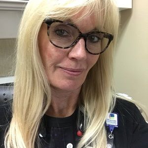 Meet your Posher, Sandra